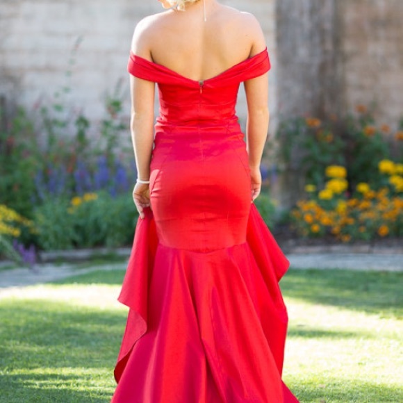Red prom dress - Picture 3 of 4